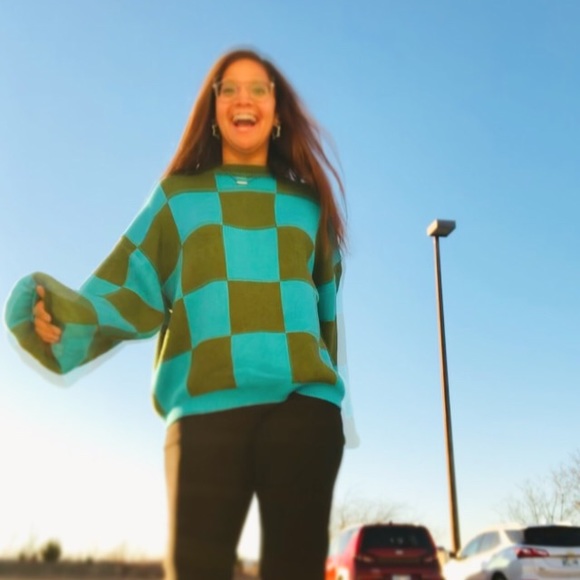 Meet your Posher, Rayven - Picture 1 of 1